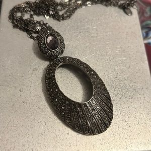 Gorgeous graphics colored necklace with gemstones